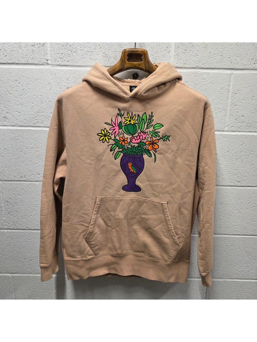 october’s very own OVO brown vase Flower Hoodie sweatshirts 22x29 M